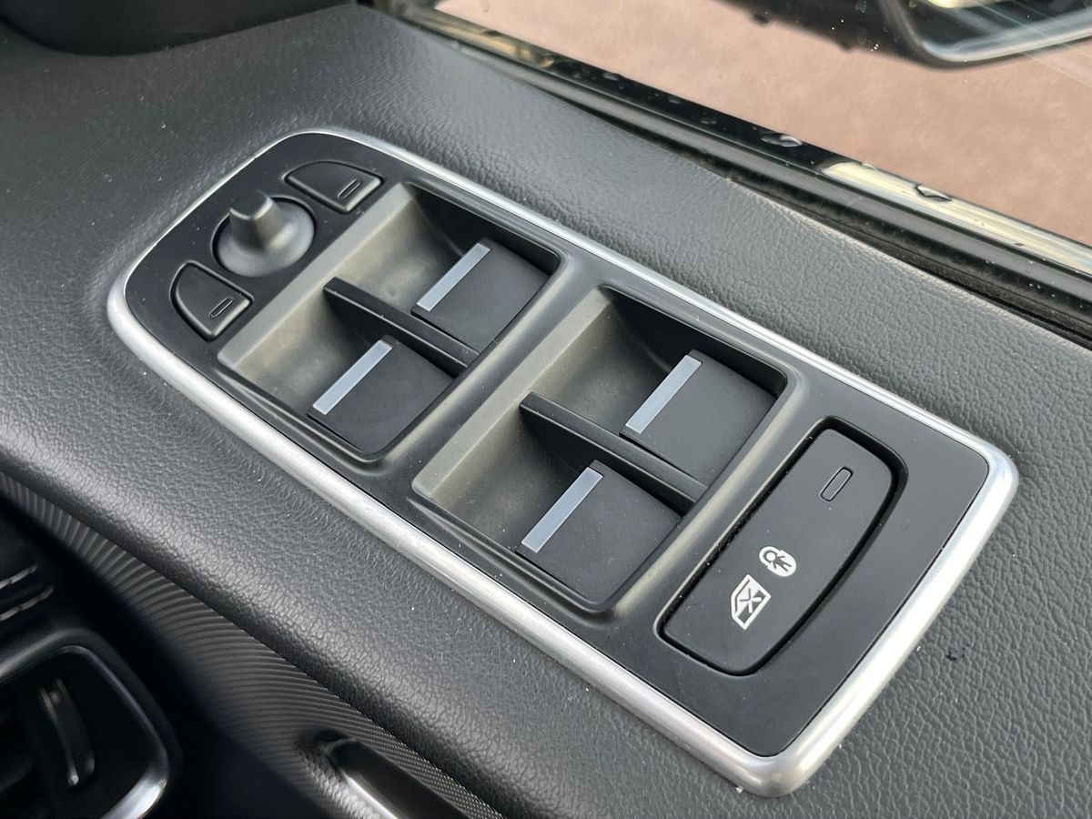 Used Jaguar F-Pace 2019 for sale - 76245906: Photo 31