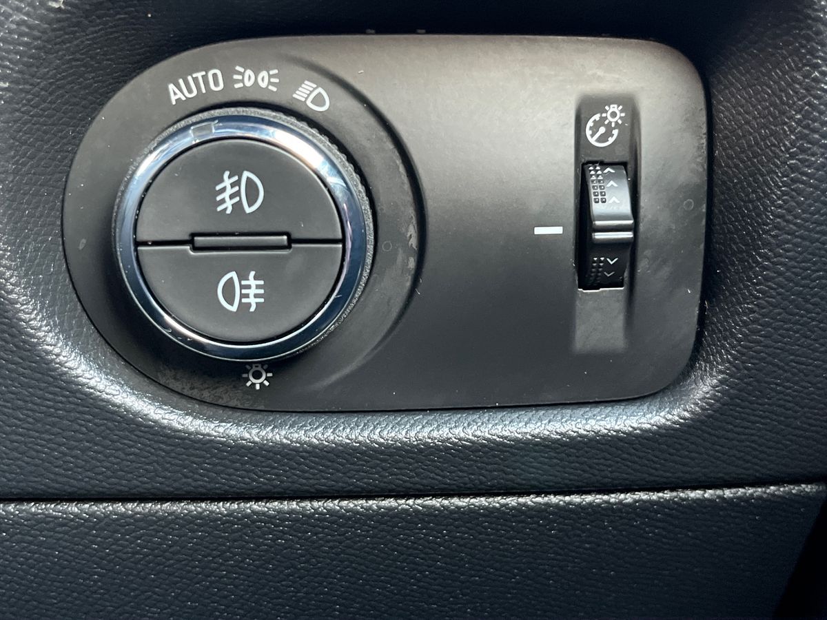 Used Vauxhall Mokka Electric 2021 for sale - 76421549: Photo 30