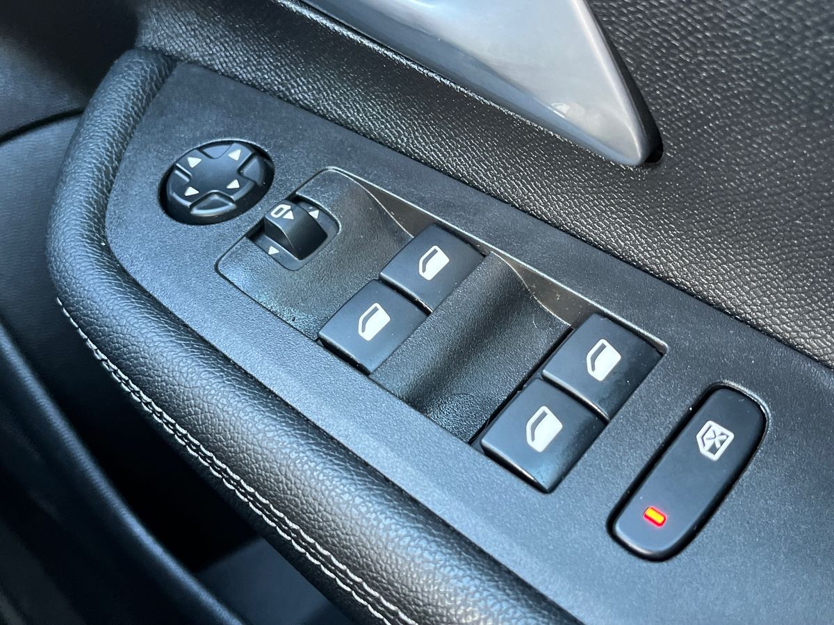 Used Vauxhall Mokka Electric 2021 for sale - 76421549: Photo 31