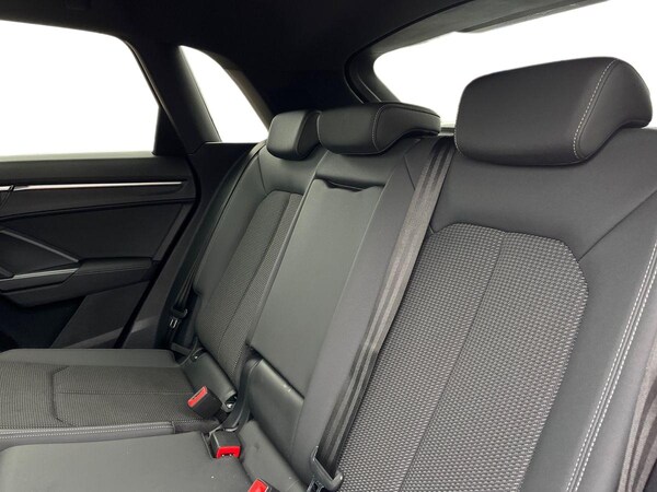 Used Audi Q3 2019 for sale - 76120000: Photo 10