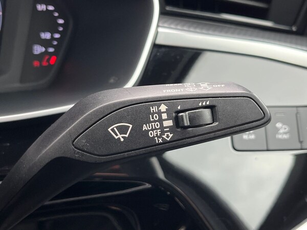 Used Audi Q3 2019 for sale - 76120000: Photo 27