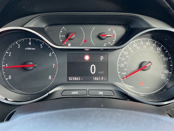 Used Vauxhall Crossland 2022 for sale - 75323815: Photo 24