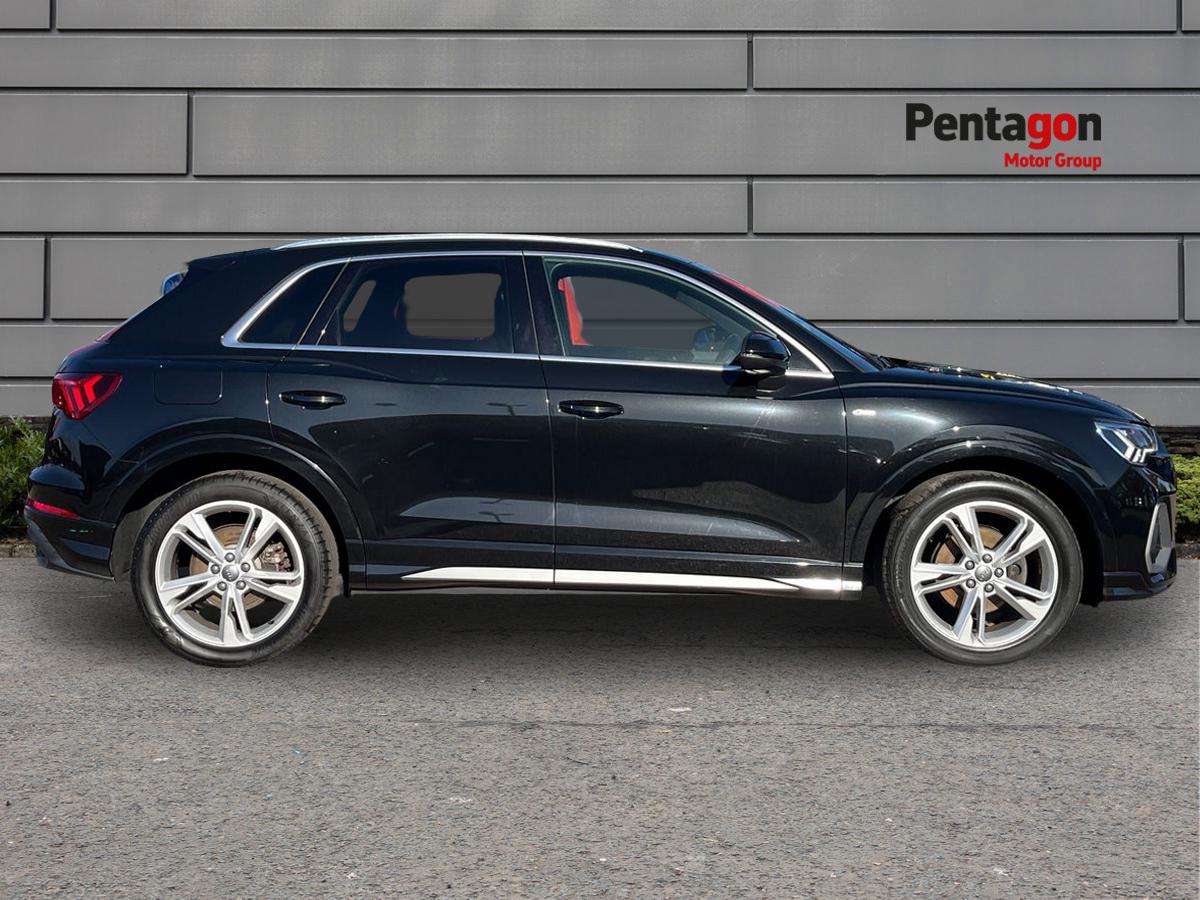 Used Audi Q3 2019 for sale - 76081657: Photo 13