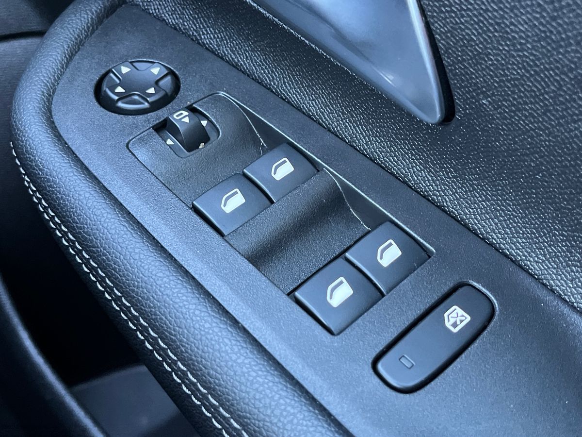 Used Vauxhall Mokka Electric 2022 for sale - 76836855: Photo 30