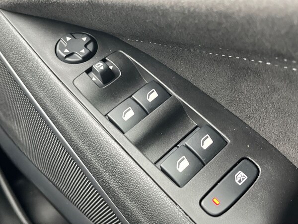 Used Vauxhall Crossland 2024 for sale - 73679547: Photo 31