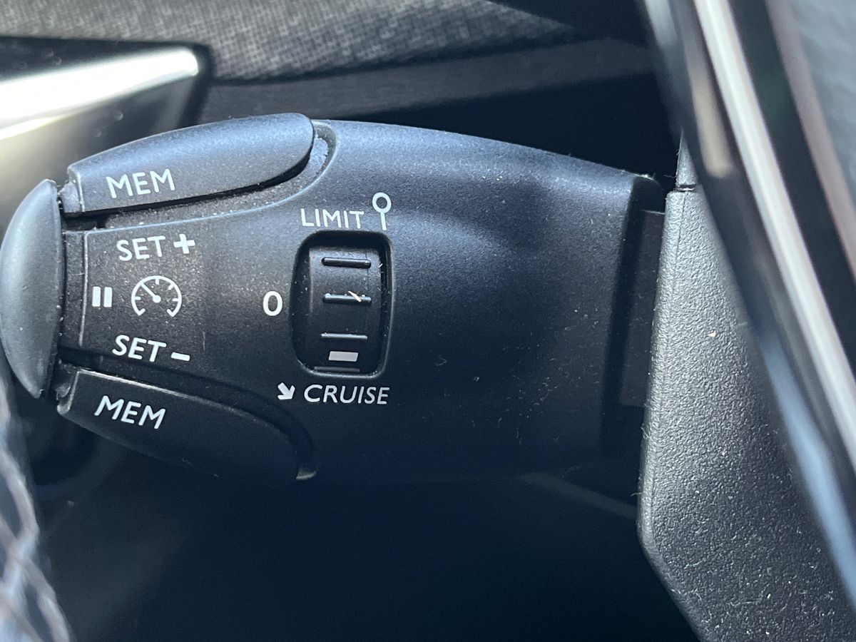 Used Peugeot 5008 2020 for sale - 76836870: Photo 29