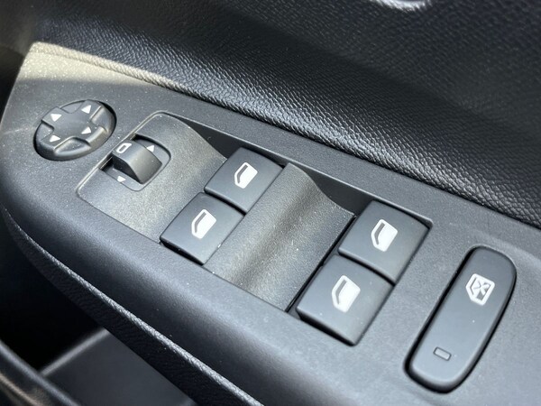 Used Vauxhall Corsa 2024 for sale - 73679571: Photo 30