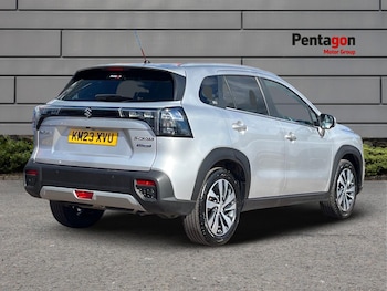 Used Suzuki SX4 S-Cross 2023 for sale - 76015701: Photo 4