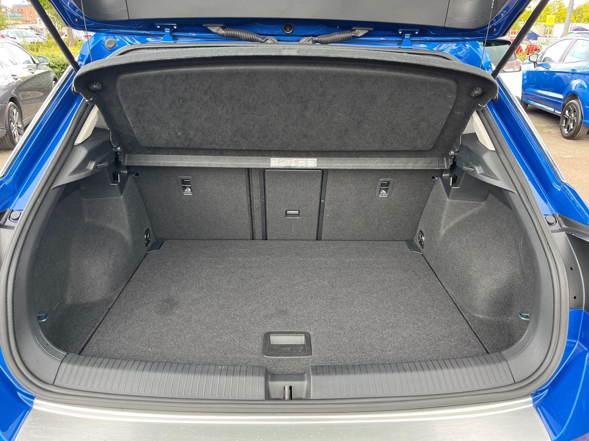 Used Volkswagen T-Roc 2021 for sale - 75944091: Photo 11