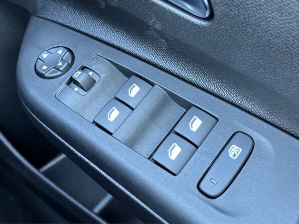 Used Vauxhall Corsa 2025 for sale - 74195159: Photo 31