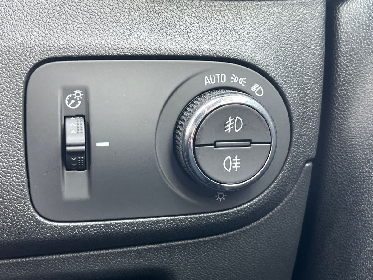 Used Vauxhall Crossland 2024 for sale - 75902921: Photo 30