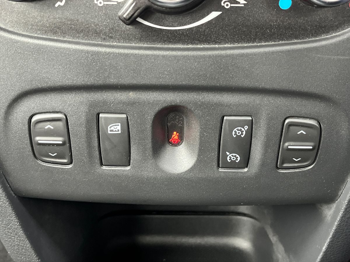 Used Dacia Sandero Stepway 2019 for sale - 76435992: Photo 28