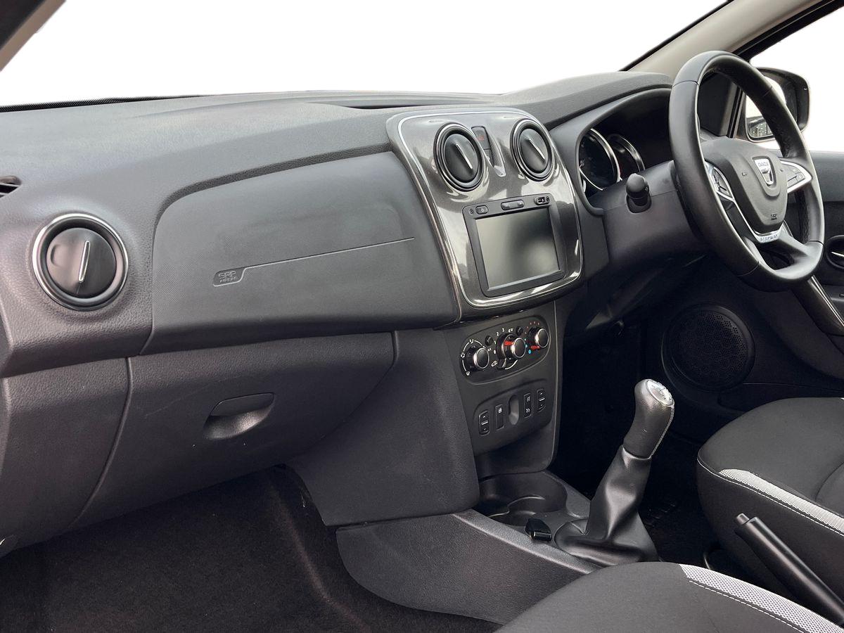 Used Dacia Sandero Stepway 2019 for sale - 76435992: Photo 8