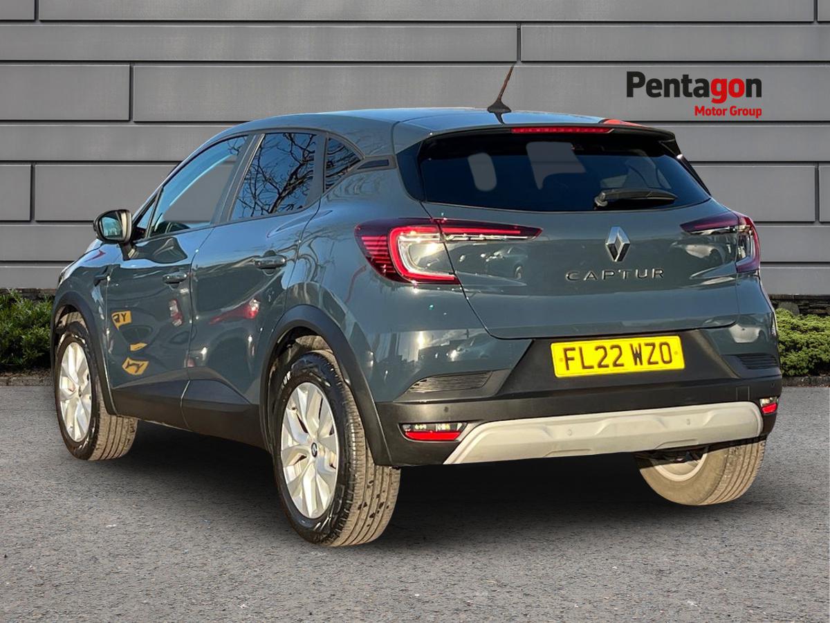 Used Renault Captur 2022 for sale - 76665965: Photo 2