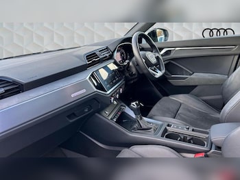 Used Audi Q3 2020 for sale - 77176271: Photo