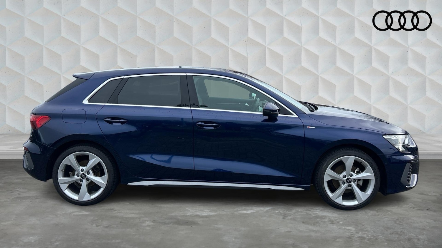 Used Audi A3 2023 for sale - 77603064: Photo 4