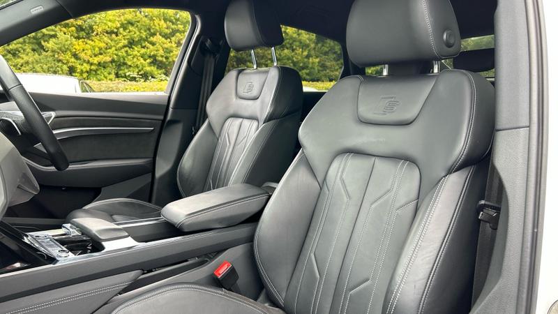 Used Audi e-tron 2020 for sale - 76028161: Photo 24