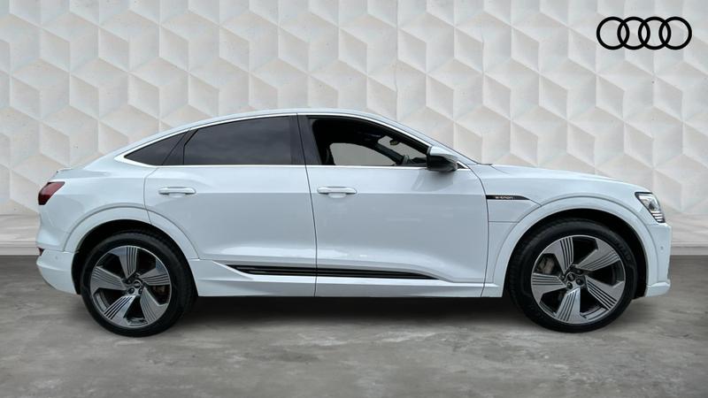 Used Audi e-tron 2020 for sale - 76028161: Photo 4