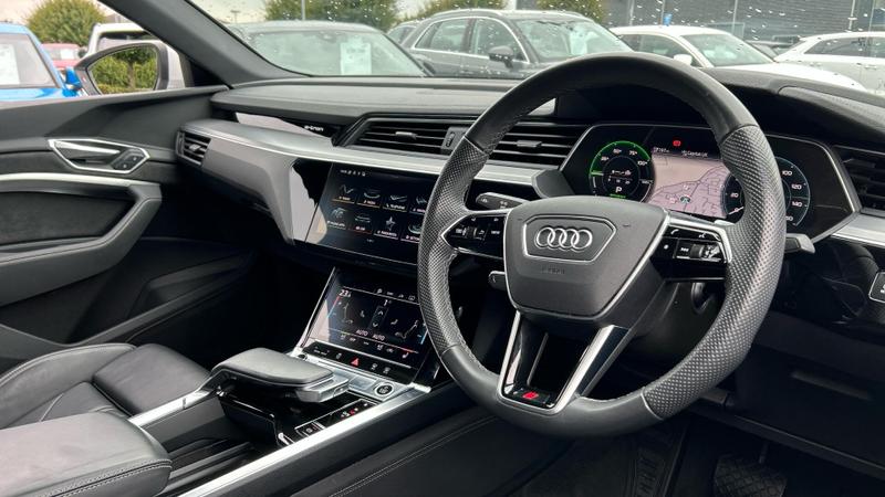 Used Audi e-tron 2020 for sale - 76028161: Photo 6