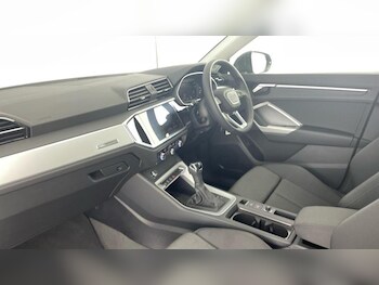 Used Audi Q3 2024 for sale - 75183594: Photo