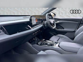 Used Audi Q6 e-tron 2025 for sale - 77617047: Photo