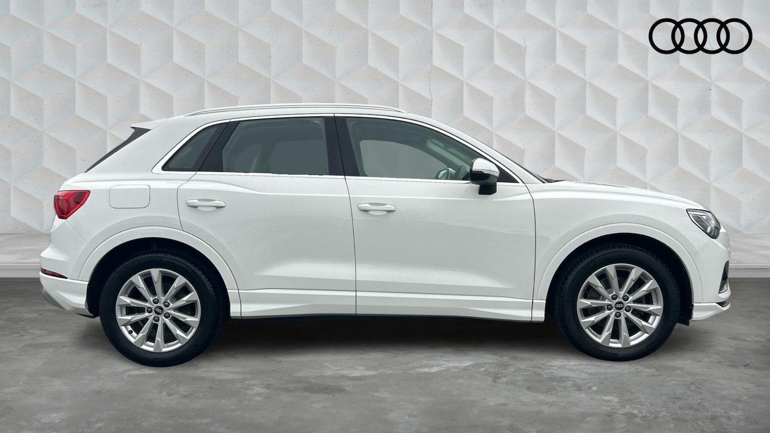 Used Audi Q3 2020 for sale - 77504574: Photo 4