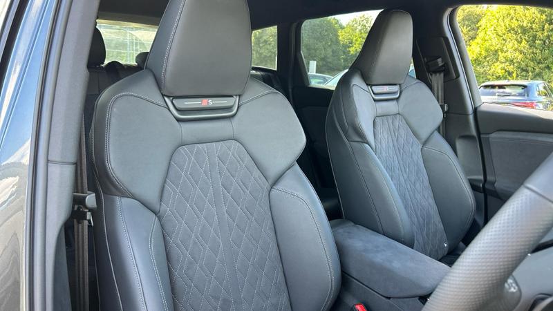 Used Audi Q6 e-tron 2025 for sale - 75982663: Photo 13