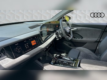 Used Audi Q6 e-tron 2025 for sale - 79495492: Photo