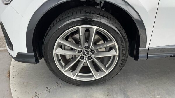 Used Audi Q3 2021 for sale - 75655931: Photo 32