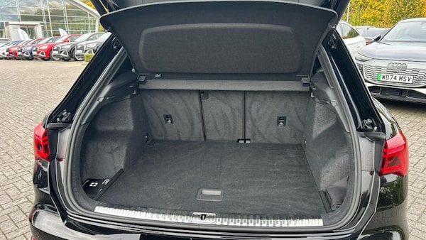 Used Audi Q3 2025 for sale - 76146675: Photo 19