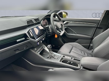 Used Audi Q3 2025 for sale - 76146675: Photo 2