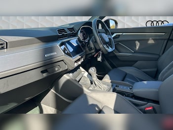 Used Audi Q3 2020 for sale - 78045802: Photo