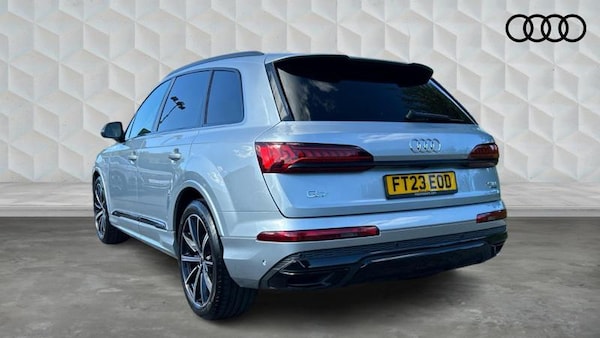 Used Audi Q7 2023 for sale - 75972947: Photo 3