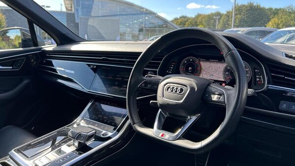 Used Audi Q7 2023 for sale - 75972947: Photo 6