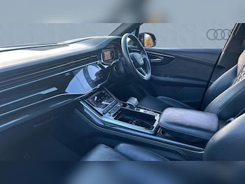 Used Audi Q7 2021 for sale - 76382235: Photo