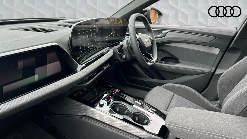 Used Audi A6 2025 for sale - 77063934: Photo 2