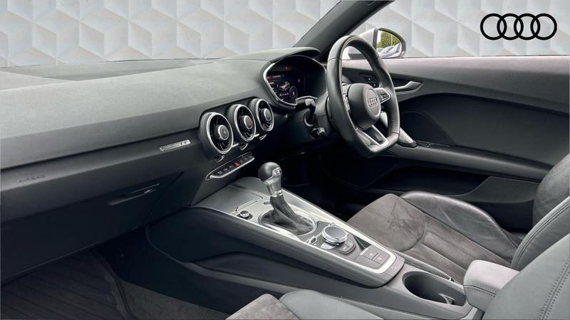 Used Audi TT 2022 for sale - 75835773: Photo 2