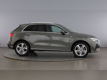 Used Audi Q3 2025 for sale - 79302292: Photo