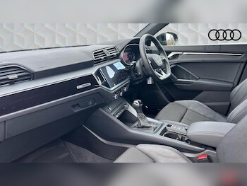 Used Audi Q3 2023 for sale - 77176278: Photo