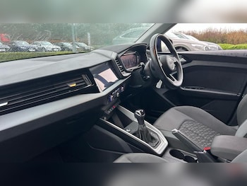 Used Audi A1 2023 for sale - 76949100: Photo