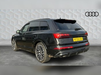 Used Audi Q7 2025 for sale - 77198908: Photo