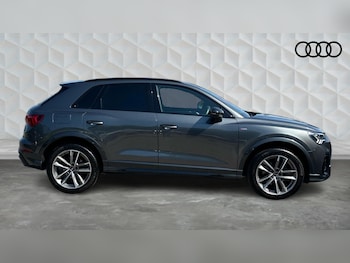 Used Audi Q3 2023 for sale - 79386369: Photo