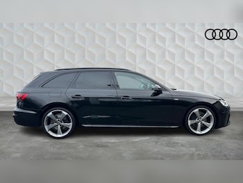 Used Audi A4 2021 for sale - 77176270: Photo