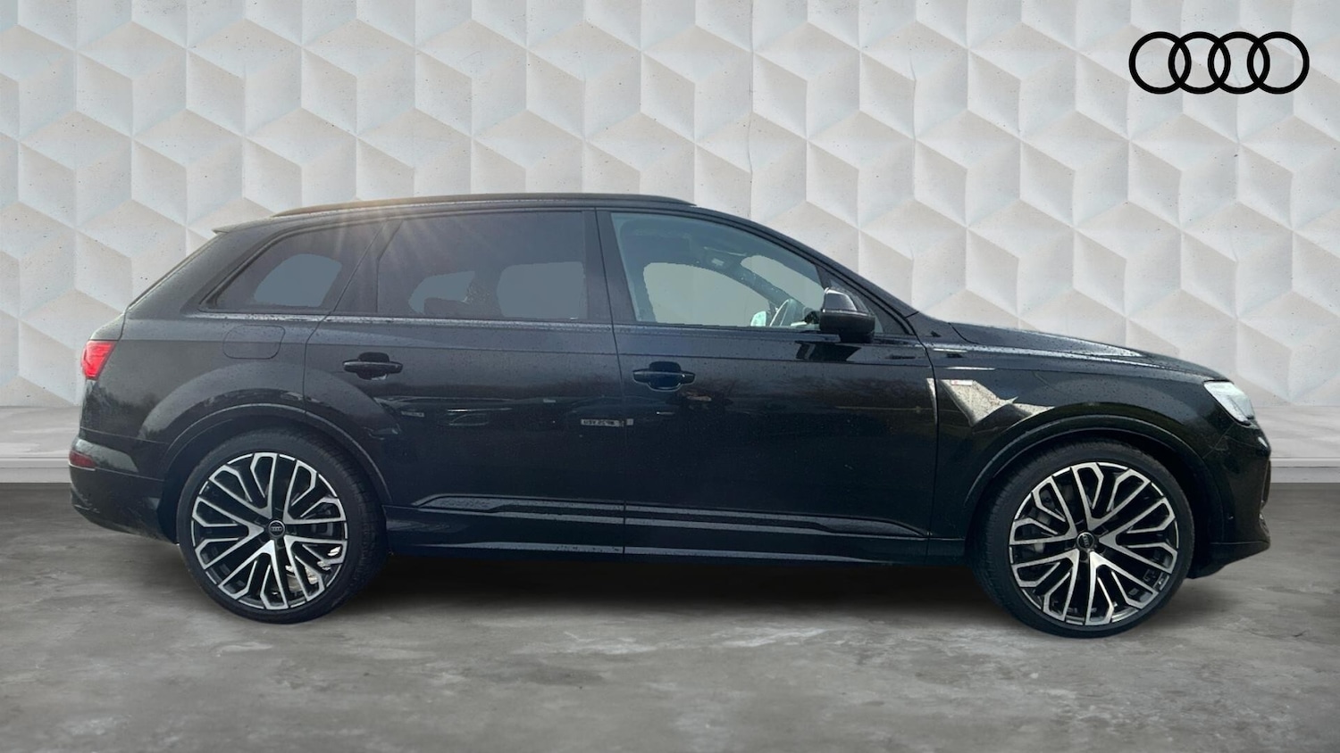Used Audi Q7 2025 for sale - 77603062: Photo 4