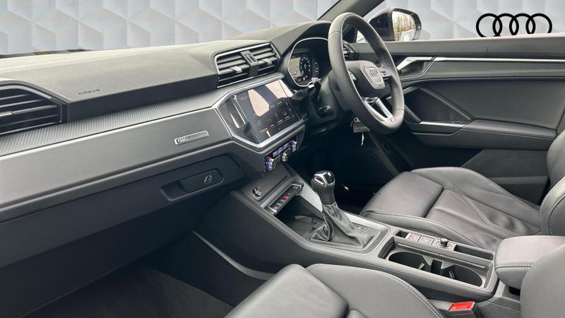 Used Audi Q3 2025 for sale - 76703065: Photo 2