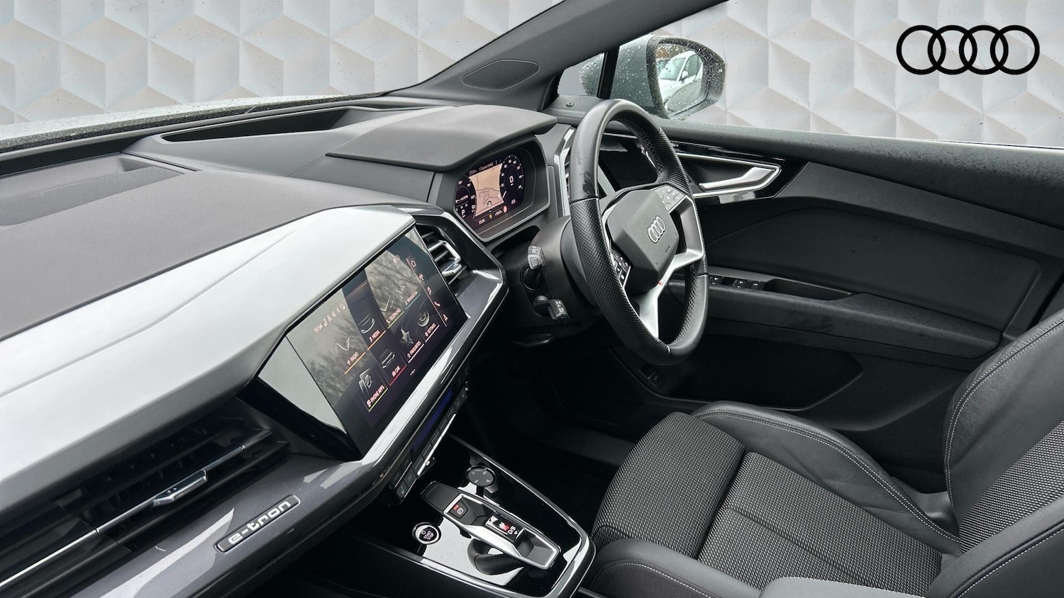 Used Audi Q4 e-tron 2022 for sale - 77603114: Photo 2