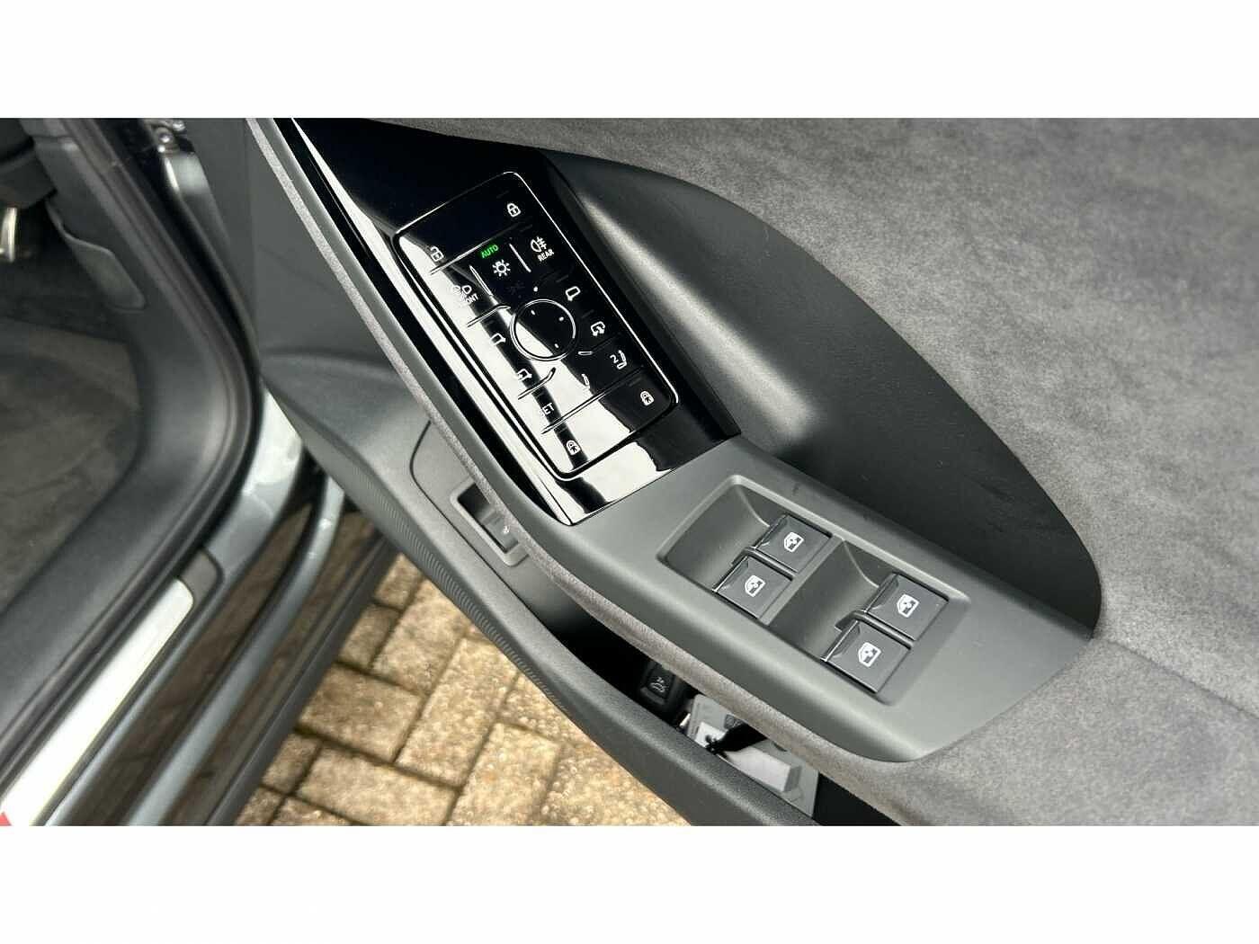 Used Audi Q6 e-tron 2025 for sale - 77766626: Photo 14