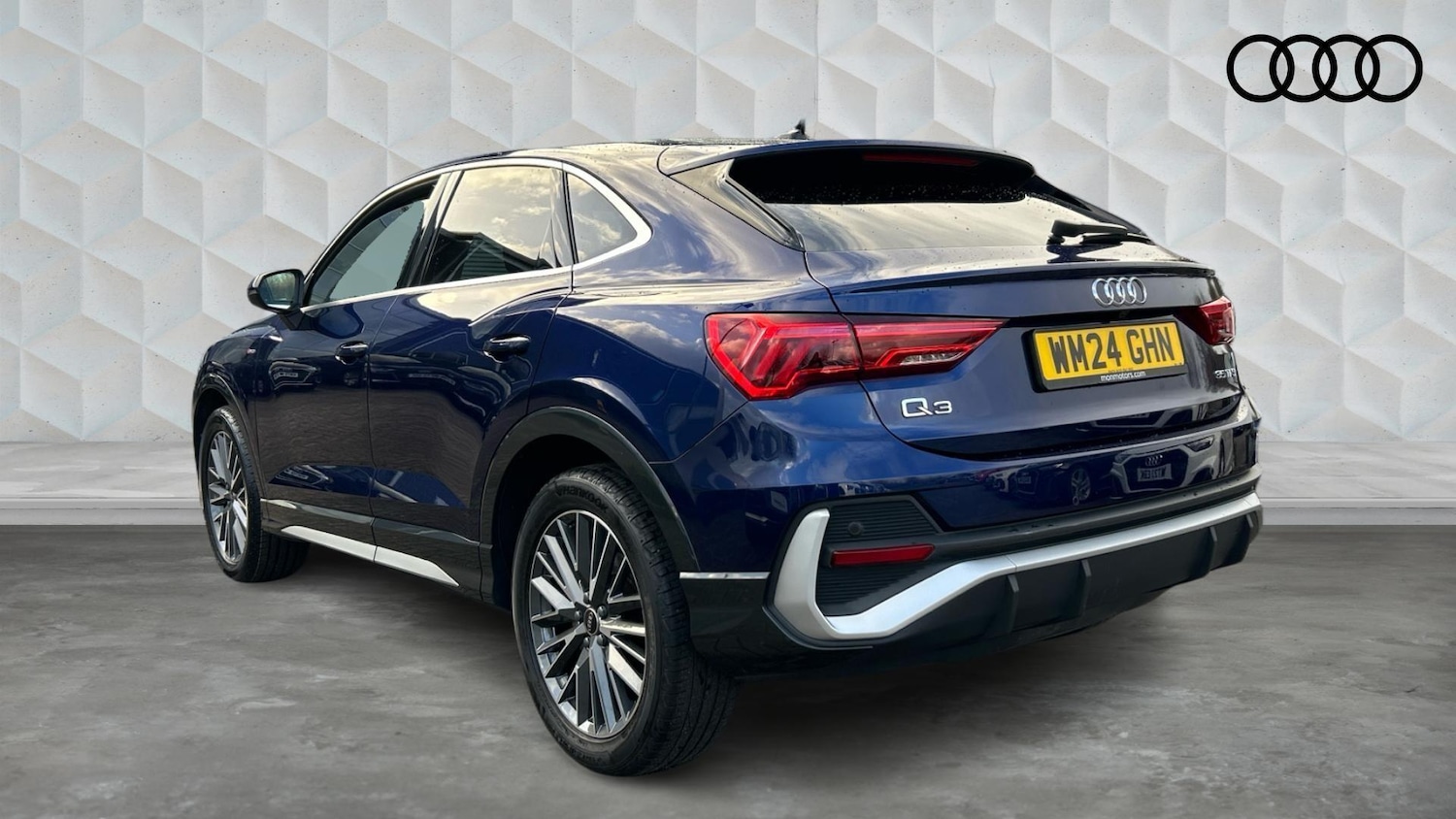 Used Audi Q3 2024 for sale - 77792967: Photo 3