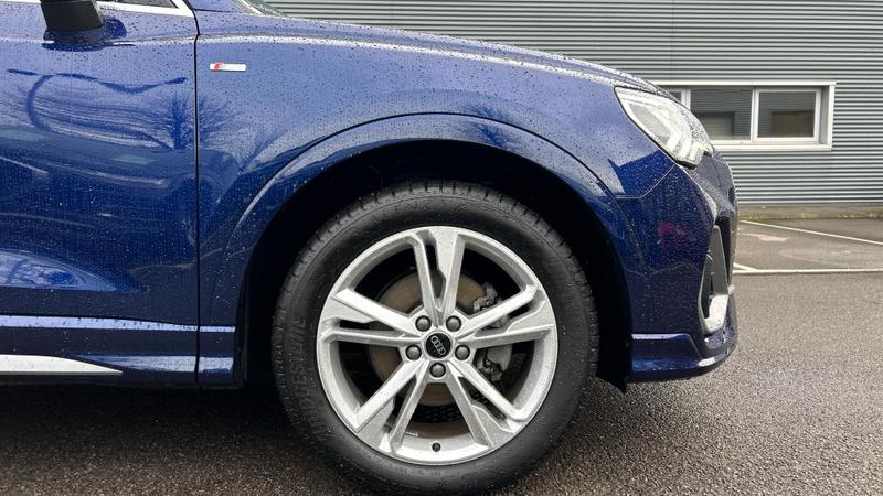 Used Audi Q3 2023 for sale - 76738845: Photo 5