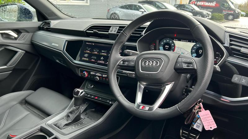 Used Audi Q3 2023 for sale - 76738845: Photo 6